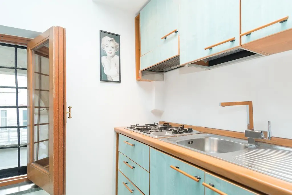 Plebiscito Apartment Naples