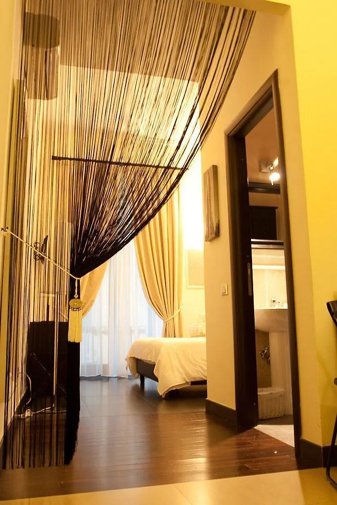 Plebiscito Apartment Naples 0*,