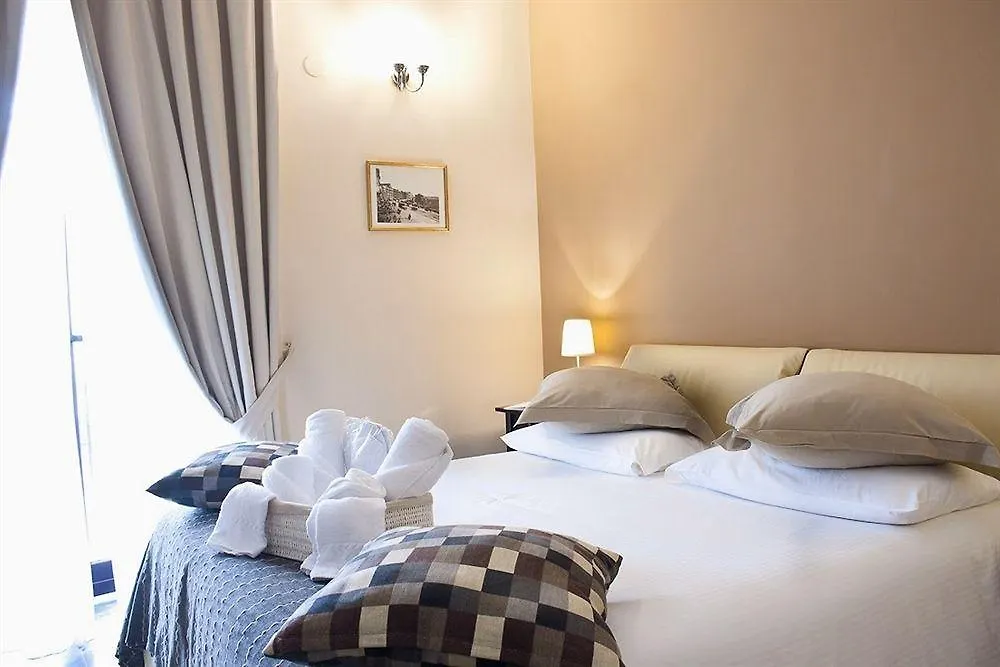 Plebiscito Apartment Naples