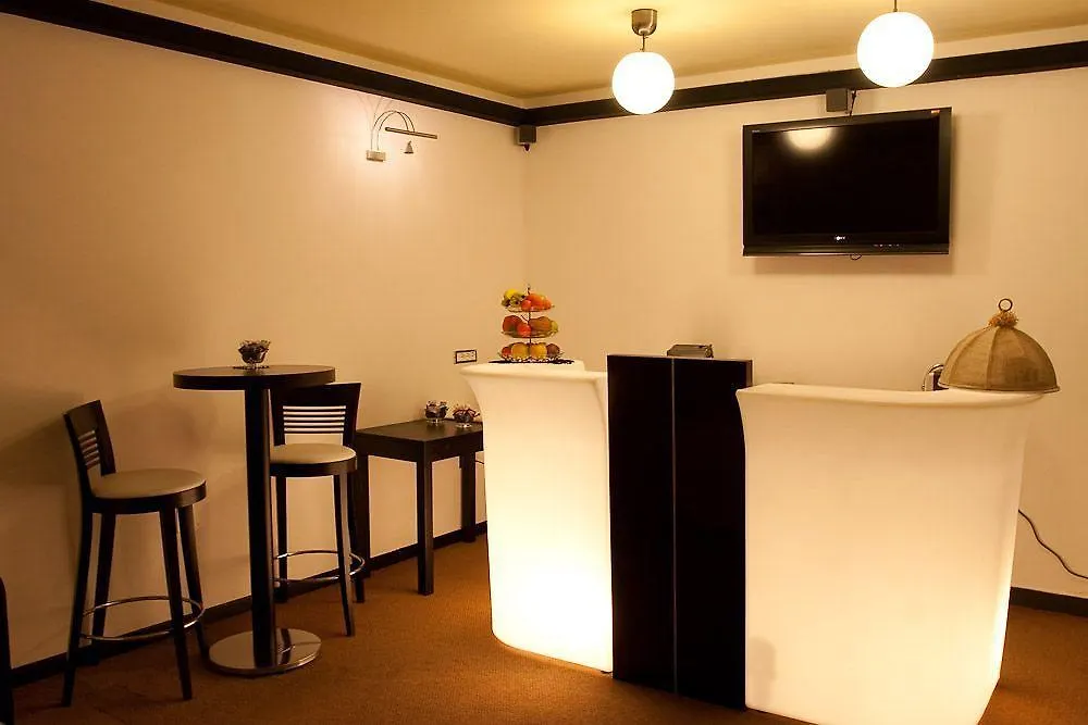 Plebiscito Apartment Naples